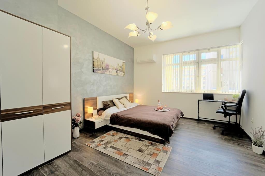 Cozy 2-Bedroom Flat In The Very Center Of Sofia Exterior foto