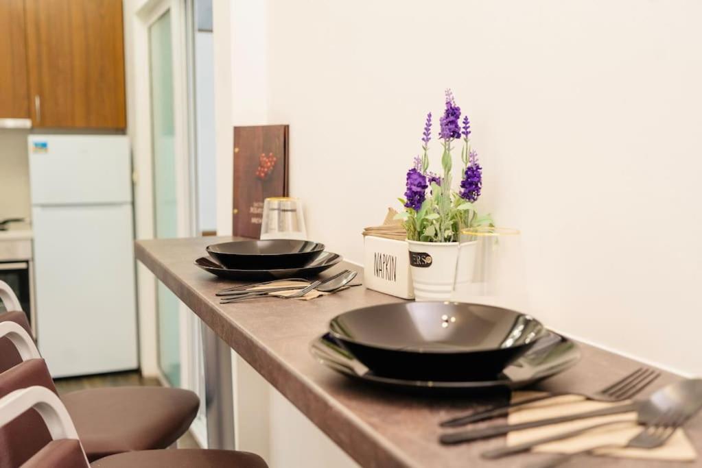 Cozy 2-Bedroom Flat In The Very Center Of Sofia Exterior foto
